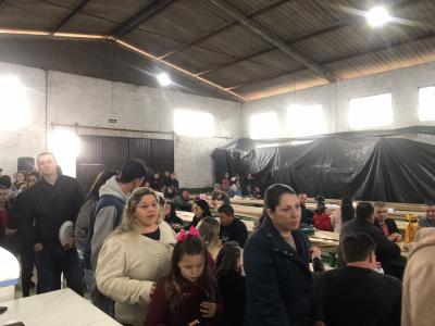 Conselho da Comunidade realizou o 1Âª AlmoÃ§o Beneficente SÃ£o Miguel Arcanjo.